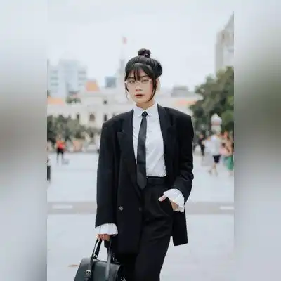 毛艳蔚